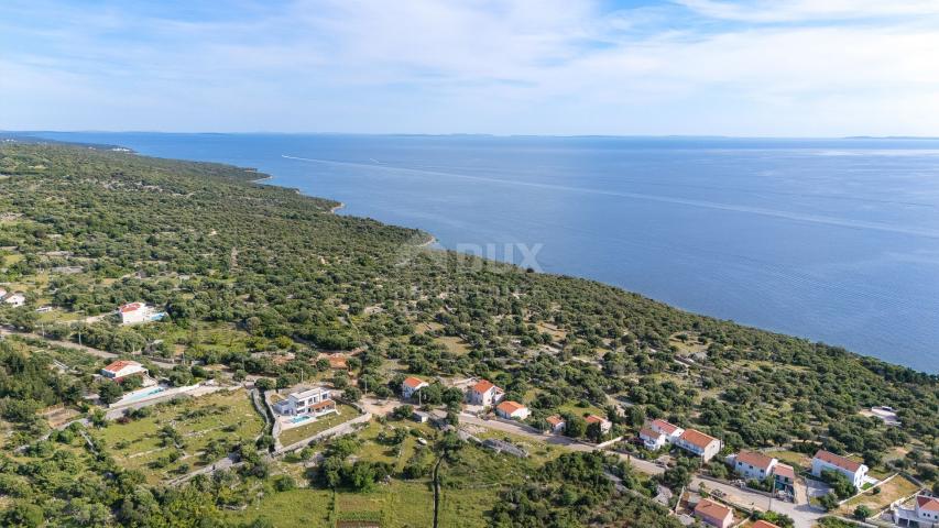 OTOK PAG, LUN - jedinstvena vila s bazenom na predivnoj lokaciji