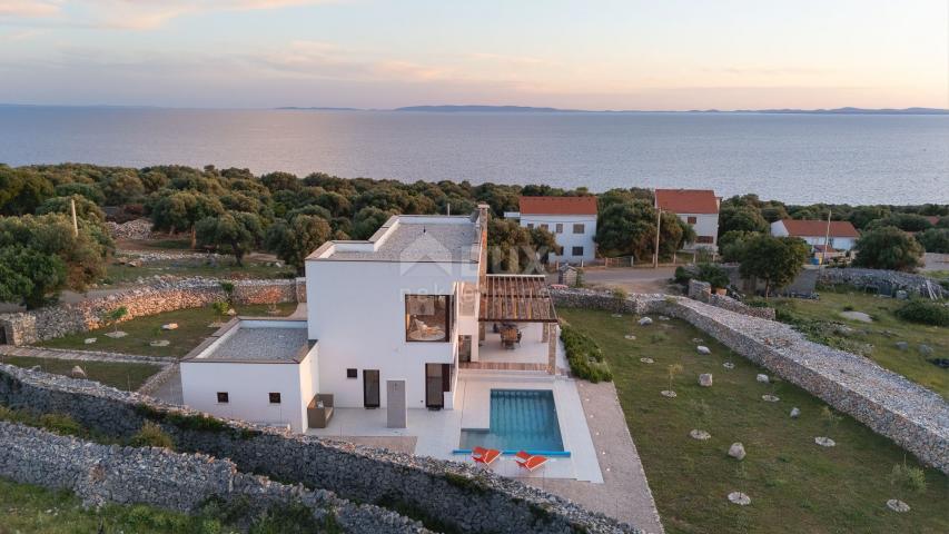 INSEL PAG, LUN – eine einzigartige Villa mit Swimmingpool in wunderbarer Lage