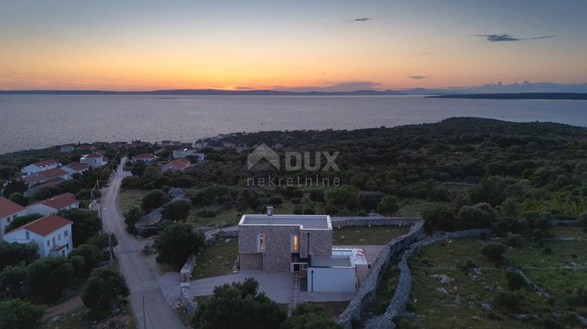 OTOK PAG, LUN - jedinstvena vila s bazenom na predivnoj lokaciji