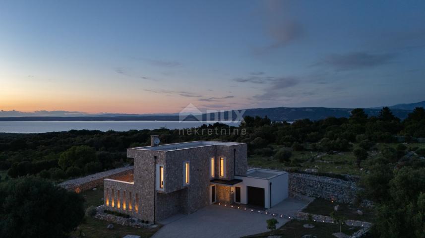 OTOK PAG, LUN - jedinstvena vila s bazenom na predivnoj lokaciji