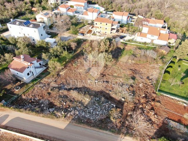 Labin, Rabac, Bauland in bester Lage