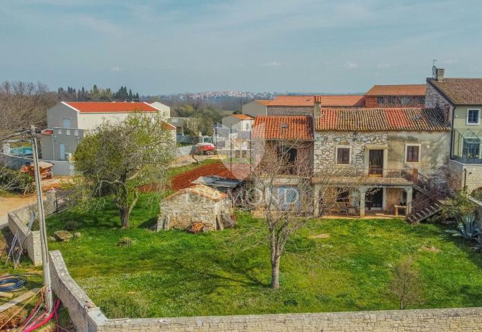 Novigrad okolica, istarska kuća sa potencijalom