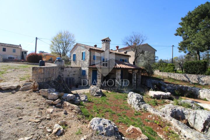 Labin, Umgebung, schönes autochthones Ferienhaus.