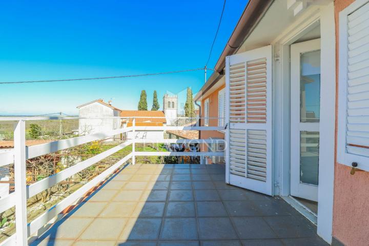 Exclusive! Brtonigla, surroundings! Cute remodeled townhouse!