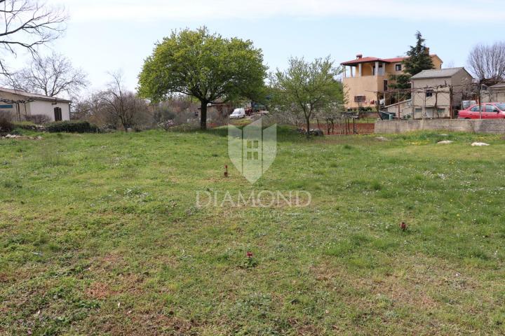 Svetvinčenat, surroundings, building land