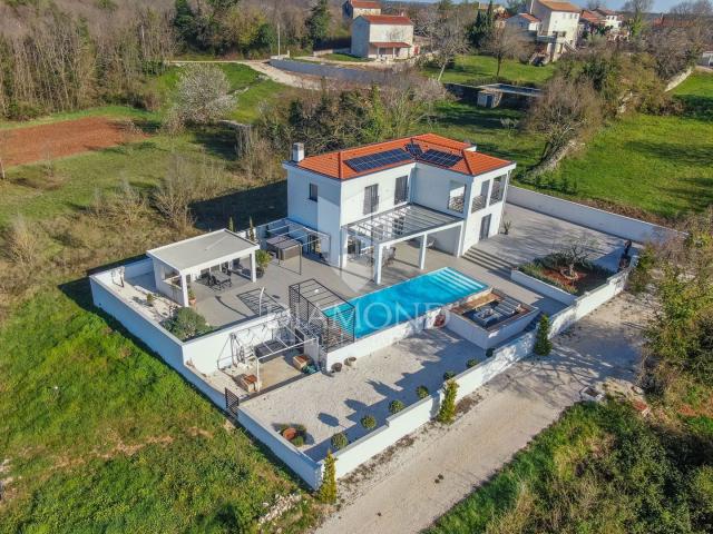 Kanfanar, surroundings, luxury house in a quiet location