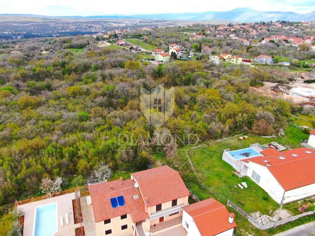 Labin, building land on the edge of the city