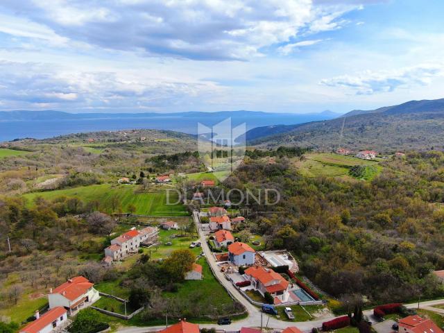 Labin, building land on the edge of the city