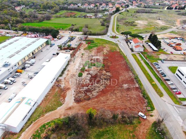 Labin, građevinsko zemljište u industrijskoj zoni 