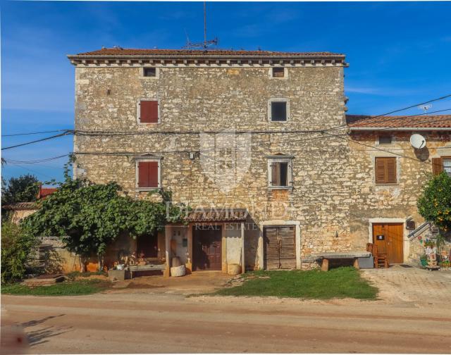 Poreč, surroundings, Istrian stone house for complete renovation!