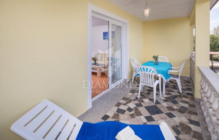 Poreč, apartment house with swimming pool in an attractive location!