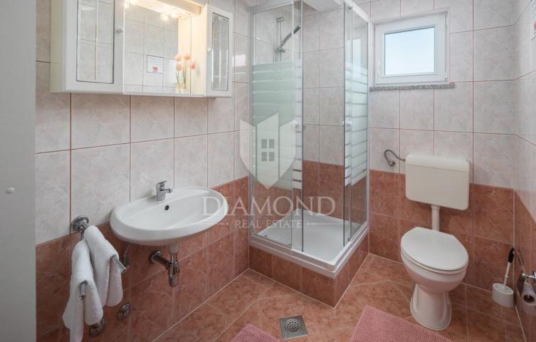 Poreč, apartment house with swimming pool in an attractive location!