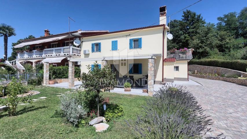 Kršan, surroundings, two holiday houses with swimming pool