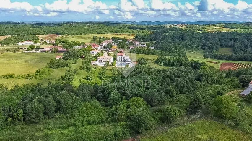 Poreč, okolica, građevinsko zemljište za izgradnju kuće!