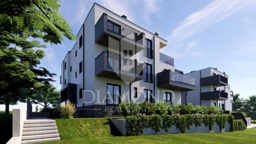 Medulin, an attractive apartment with a terrace near the sea