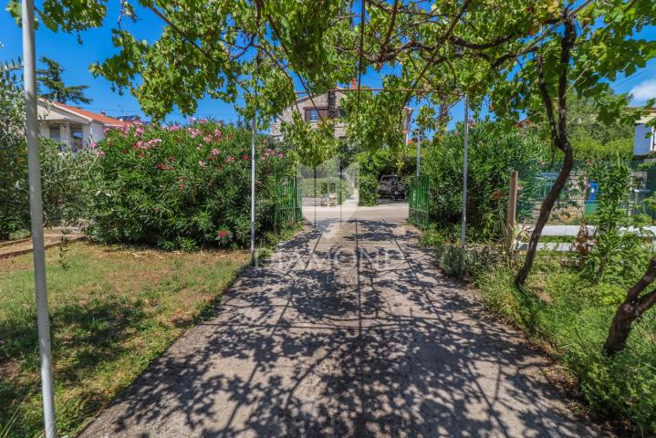 Rovinj, Wohnung mit großem Garten