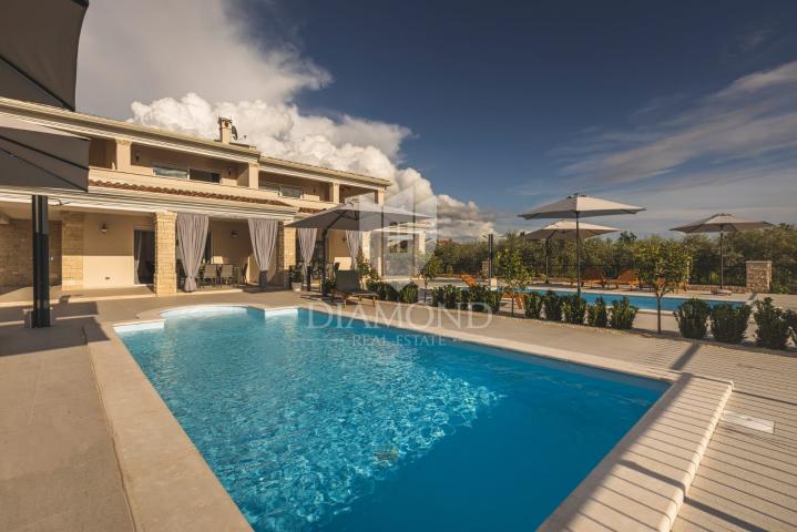 Umag, Umgebung! Moderne Villa mit Meerblick!