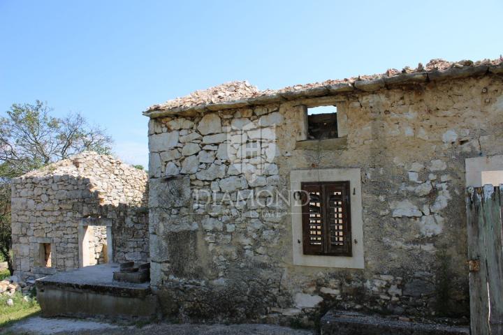 Labin, surroundings, house for adaptation