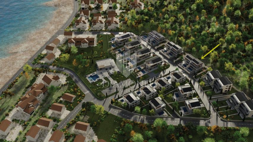 Lovrečica! Luxusvilla in einem exklusiven Resort 100 m vom Meer entfernt!