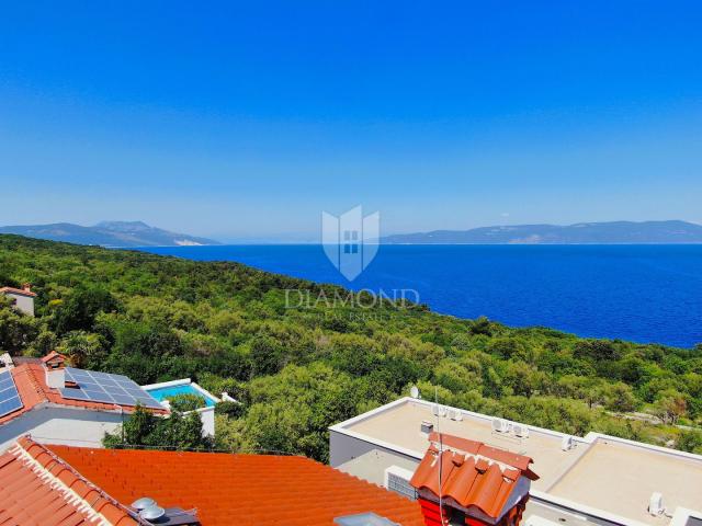 Apartmenthaus mit wunderschönem Blick auf das Meer