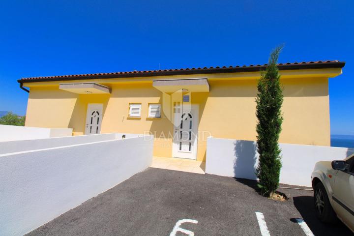 Apartmenthaus mit wunderschönem Blick auf das Meer