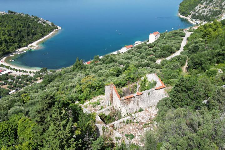 Duba, više građevina za rekonstrukciju s projektom