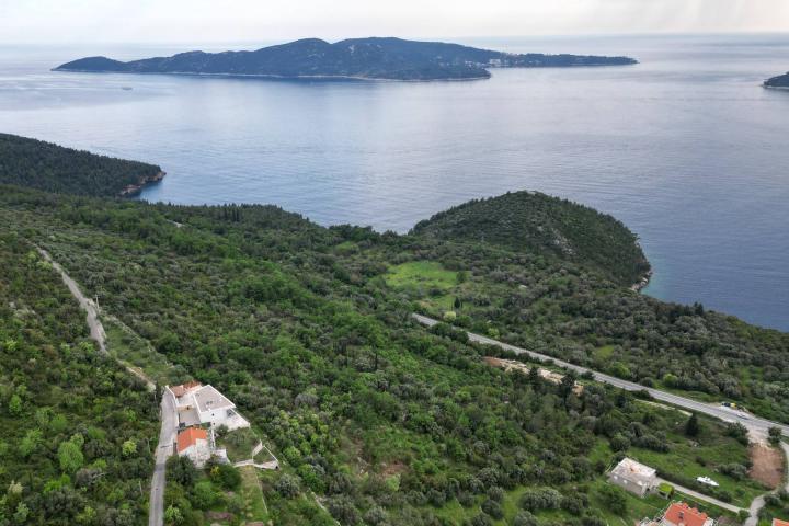 Dubrovnik - okolica, građevinsko zemljište 2816 m2 s pogledom na more 