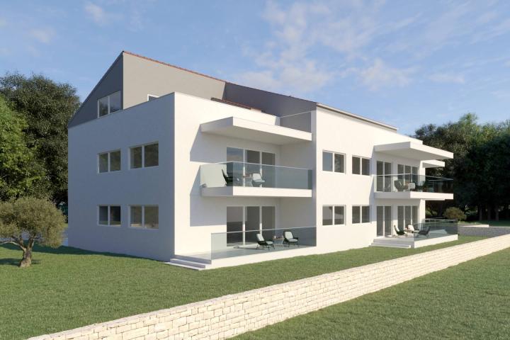 Istra, Rovinj, stan B u prizemlju s 3 spavaće sobe, vrtom 82m2 i natkrivenom terasom 18m2