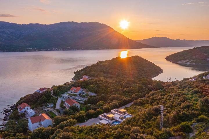 Korčula, luksuzne moderne ville blizanke s pogledom na more, jedinstvena ponuda