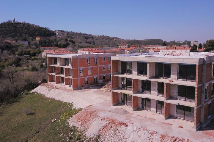 Istra, Labin - prekrasni penthouse u urbanoj villi, A8 2. kat, NKP 112. 15 m2 - pogled na more