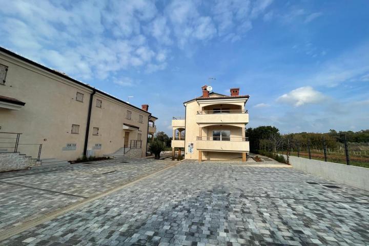 Istra, Umag novogradnja apartman S1 NKP 89, 77 m2