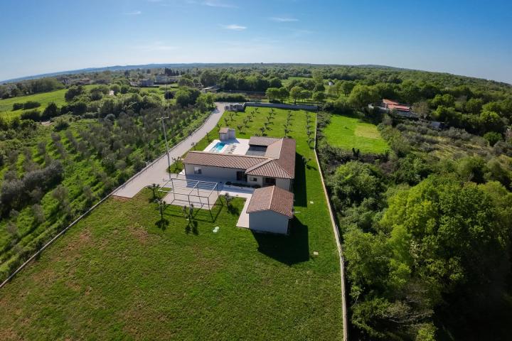 Istra, luksuzna novoizgrađena villa s bazenom 