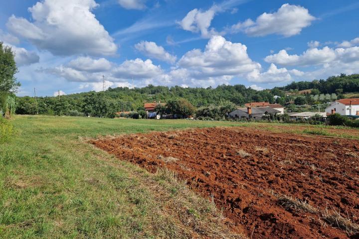 Istra, Vižinada prostrano građevinsko zemljište s otvorenim pogledom