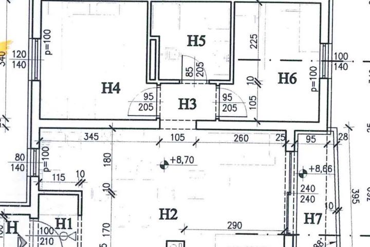 Pula, trosoban stan u  širem centru grada, NKP 53, 53 m2