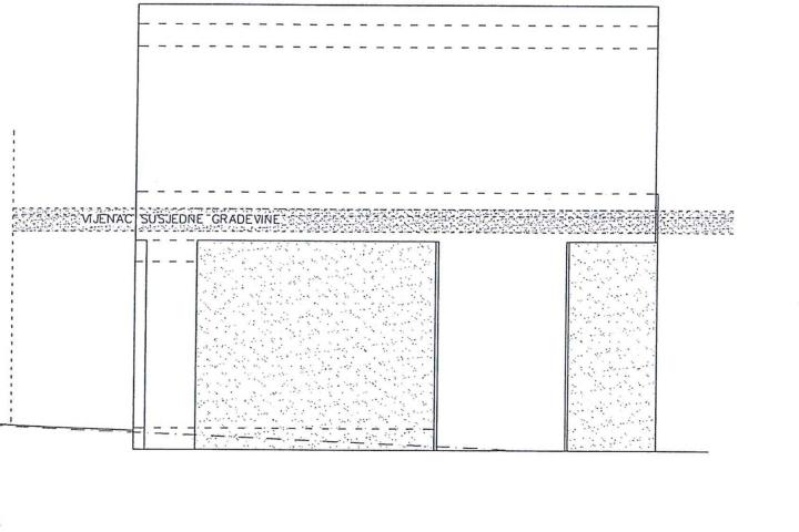 Pula, trosoban stan u  širem centru grada, NKP 53, 33 m2