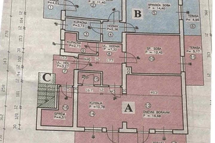 Istra, Novigrad, stan na atraktivnoj lokaciji 75 m2 u blizini mora