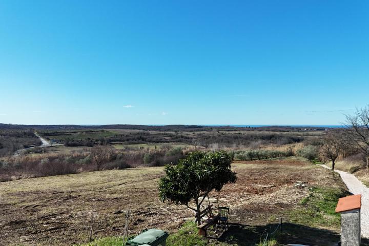 Istra, Buje - građevinsko zemljište 1032 m2 na odličnoj lokaciji