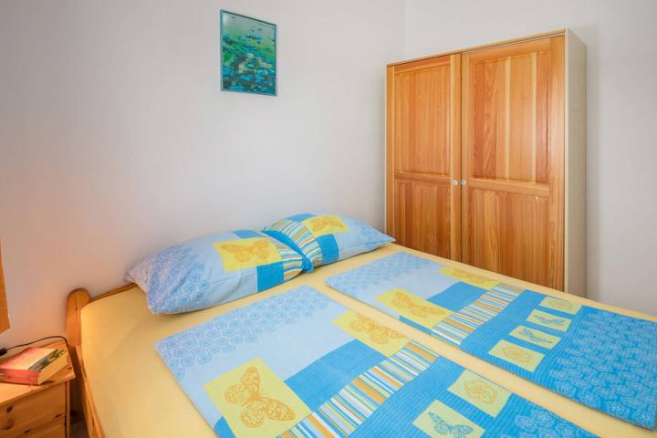 Poreč, Mugeba vila s bazenom i apartmanima