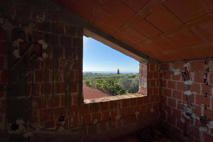 Istra, Vodnjan, kuća u roh bau fazi, pogled more