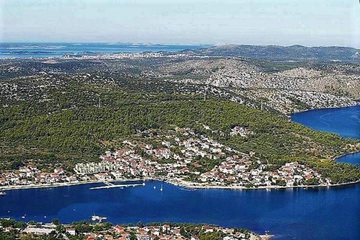 Šibenik, Bilice građevinsko zemljište drugi red do mora