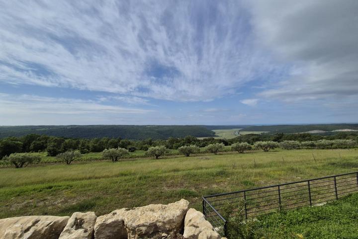 Istra, Grožnjan, vila s bazenom panoramskim pogledom 