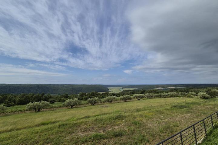 Istra, Grožnjan, vila s bazenom panoramskim pogledom 