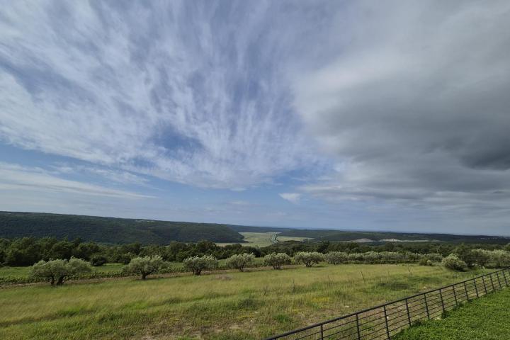 Istra, Grožnjan, vila s bazenom panoramskim pogledom 