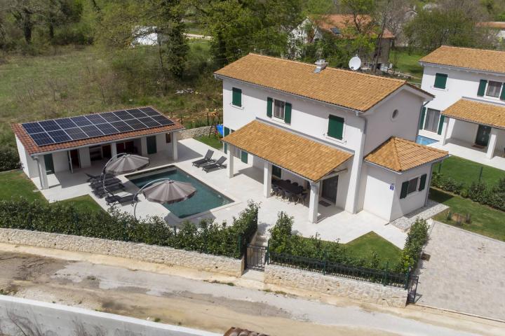 Istra, Barban prekrasna villa NKP 160 m2 sa bazenom