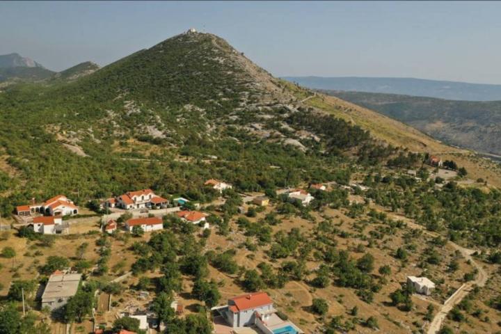  Split-Gornje Sitno, građevinsko zemljište s pogledom na Split i more