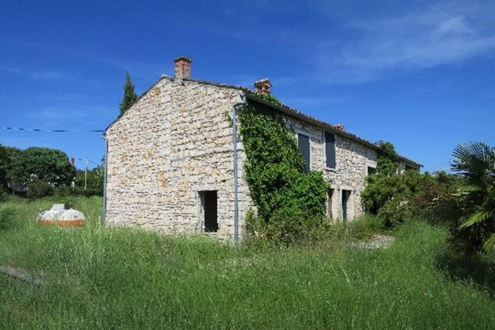 Rovinj prekrasna kamena stancija