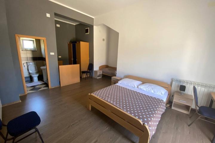 Istra, Umag, poslovno-stambeni komplex NKP 820 m2