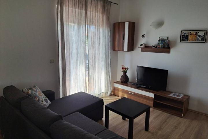 Istra, Medulin, kuća sa 9 apartmana, pogledom more NKP 55O m2