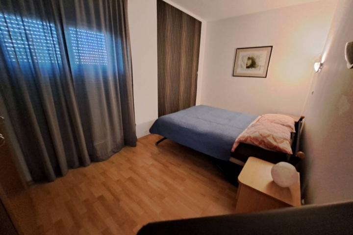 Istra, Medulin, kuća sa 9 apartmana, pogledom more NKP 55O m2