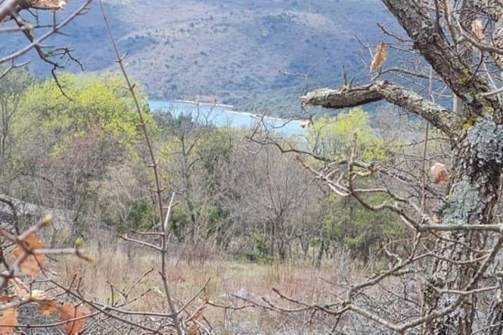 Istra, Trget - građevinsko zemljište sa pogledom na more veličine 1299 m2